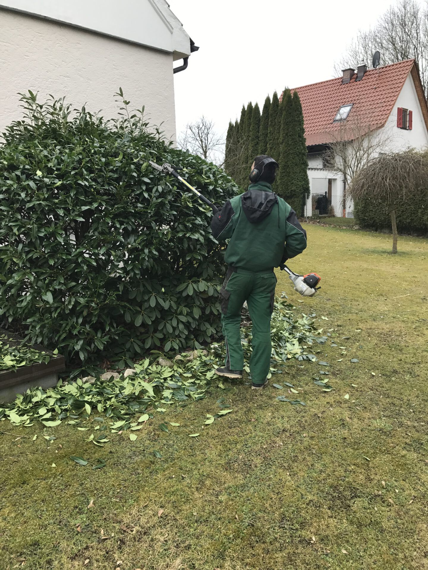 Haus- und Gartenservice Pasalic - Hecken- und Straucharbeiten Haus- und Gartenservice Pasalic - Hecken- und Straucharbeiten